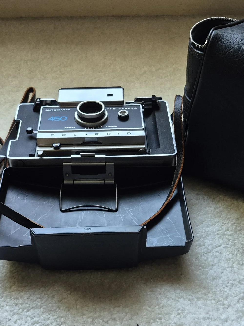 Polaroid 450 Automatic Land Camera in Black and Silver